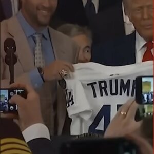 LA Dodgers Trump 47 T-Shirt 9 LA Dodgers Trump 47 T-Shirt